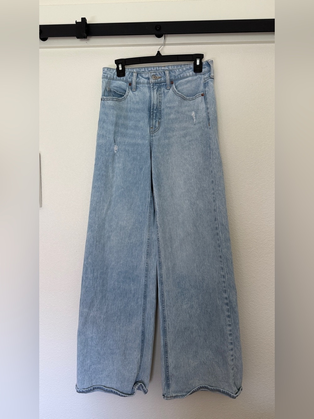 Old Navy Light Wash Wide Leg Jeans